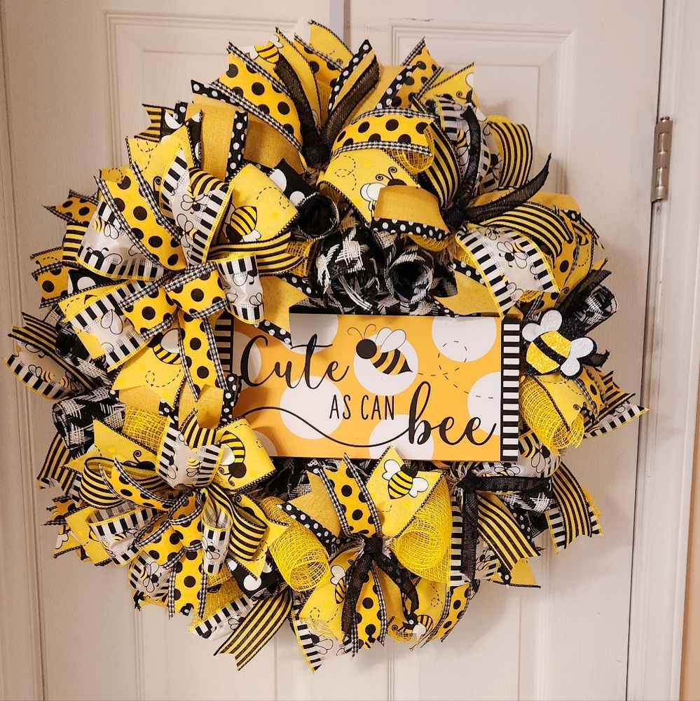 Bee Wreath